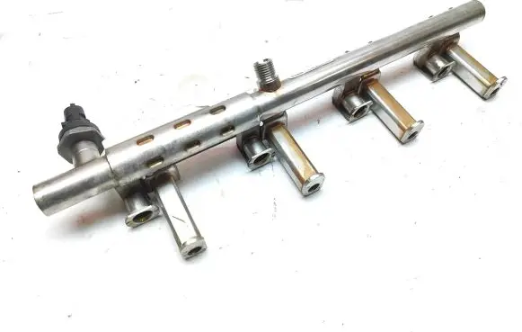 Ford Fiesta Fuel main line pipe CJ5G9H487BB DZL74 0401558917