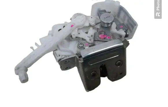 Mitsubishi Space Star Tailgate exterior lock 
