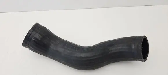 Volvo V70 Intercooler hose/pipe 30680218