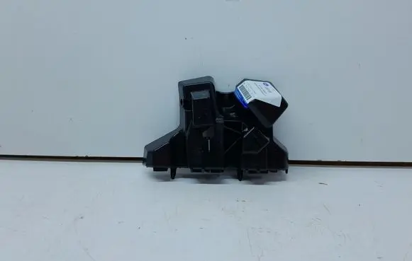Ford Fiesta Front bumper mounting bracket 2592630 H1BB17D958A1