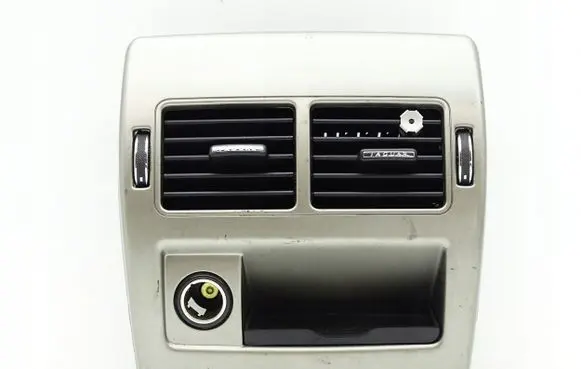 Jaguar XF X250 Rear air vent grill 