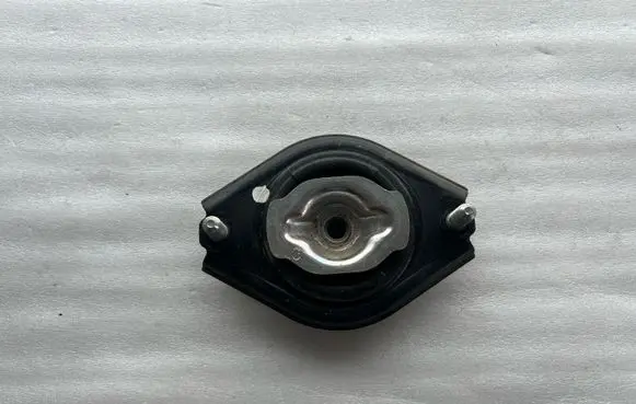 Subaru Crosstrek II Front shock absorber mounting bracket 20370FL000