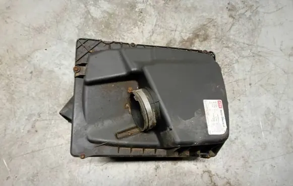Opel Zafira B Air filter box