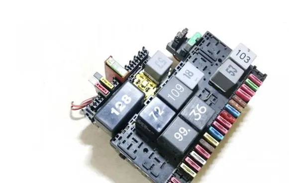 Seat Alhambra (Mk1) Fuse box set 7m0937025d 95vw14a073dc