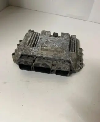 Renault Scenic II - Grand scenic II Engine control unit/module 0281011776 8200391968 8200386508