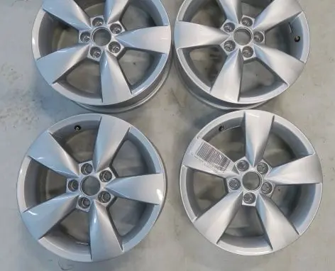 Skoda Fabia Mk3 (NJ) R15 alloy rim 5JA601025 5JA6010258Z8