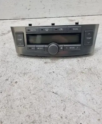 Toyota Avensis T250 Climate control unit 5590005160