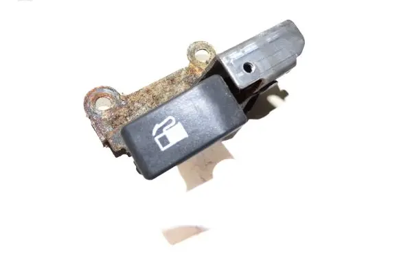 Subaru Legacy Fuel tank opening switch 