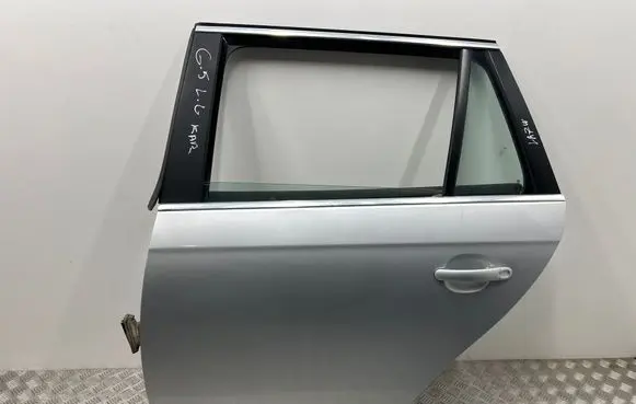 Volkswagen Golf V Rear door 