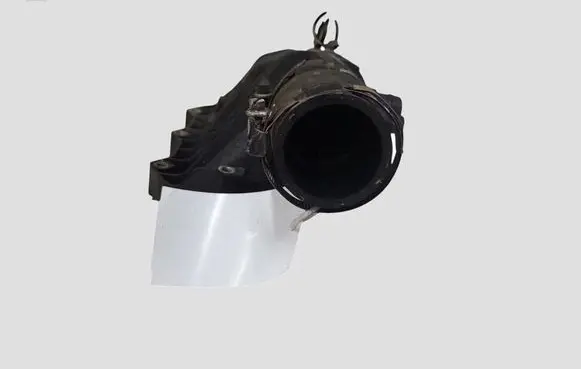 Ford Focus Intake manifold 1047092S01 CM5G9424FA