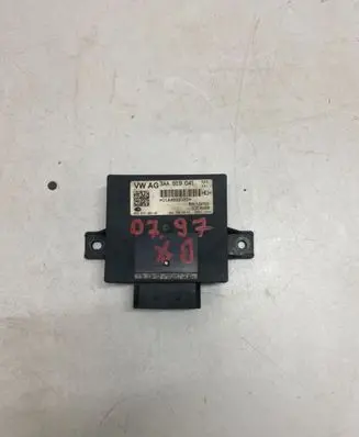 Volkswagen PASSAT B7 Power management control unit 3AA919041 8ES01045240 0144933025