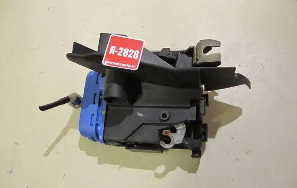 Audi A3 S3 8L Rear door lock 8D0839016A