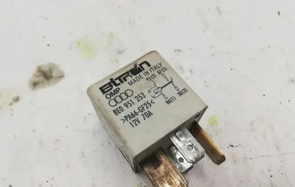 Audi A6 S6 C6 4F Other relay 8E0951253