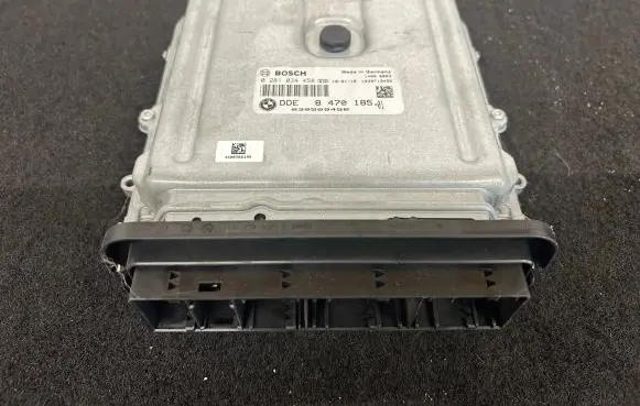 BMW 6 F06 Gran coupe Engine control unit/module 8470185 030509456 0281034458