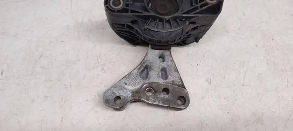 Peugeot 208 Engine mount bracket 9676771080