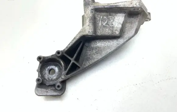 BMW X5M E70 Engine mounting bracket 6780148 678014803