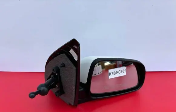 Chevrolet Aveo Manual wing mirror E4012311