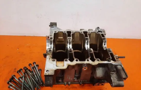Skoda Fabia Mk1 (6Y) Engine block 03D103019M