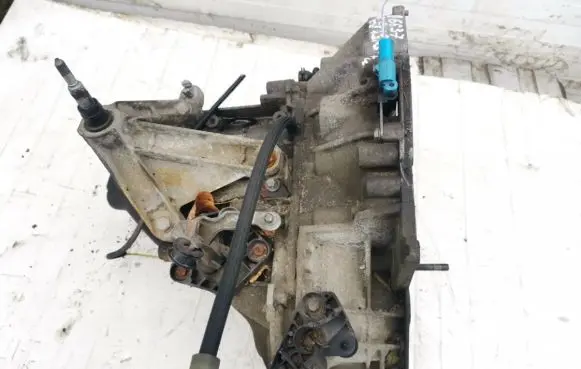 Renault Clio III Manual 5 speed gearbox jh3176