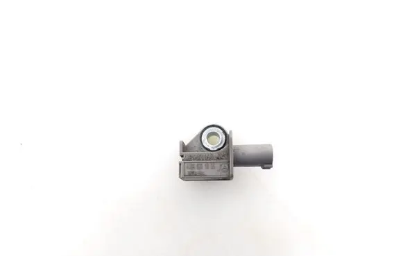 Mercedes-Benz C W204 Airbag deployment crash/impact sensor A2048201985