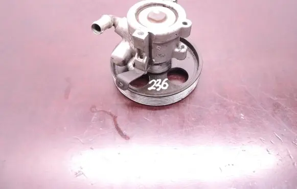 Citroen Xsara Power steering pump 9632335580 D236