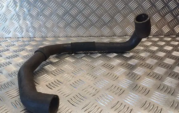 Volkswagen PASSAT B6 Engine coolant pipe/hose 3C0122051S