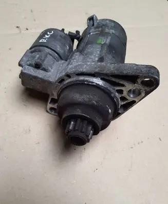 Volkswagen Golf V Starter motor 02Z911023H D7GS8 8402050202G