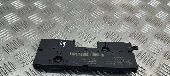 BMW X5 E70 Aerial antenna amplifier 65209193847 10819610 920037411