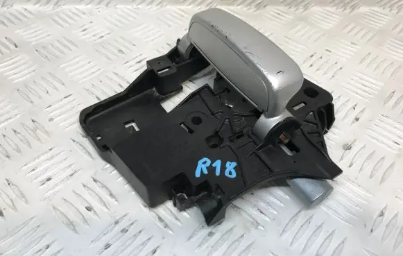 Citroen Berlingo Front door interior handle 9682100777