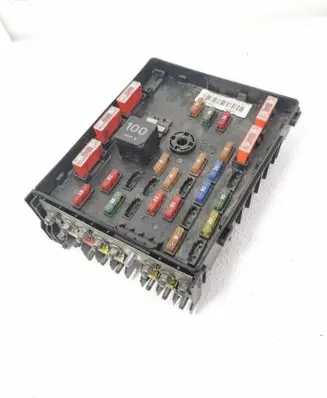 Volkswagen PASSAT B6 Fuse module 3C0937125 63592777