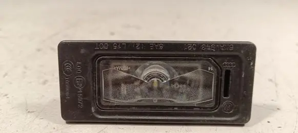 Volkswagen Touareg III Number plate light L00E215072