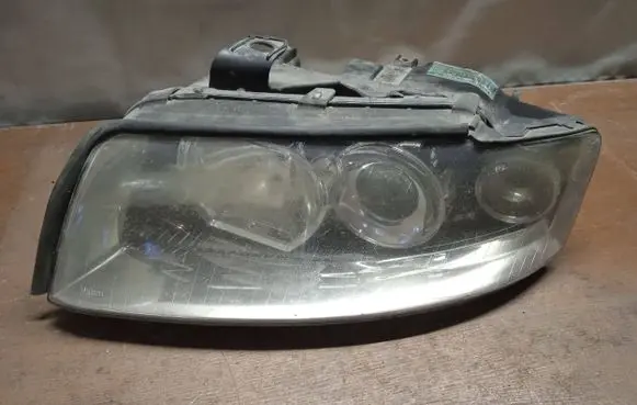 Audi A6 S6 C5 4B Headlight/headlamp 8E0941003F 8E0990007F