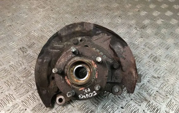 Subaru Impreza II Front wheel hub