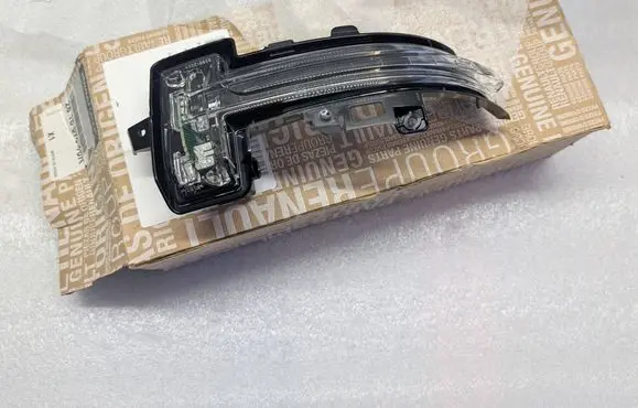 Renault Austral Mirror indicator light 261807016R