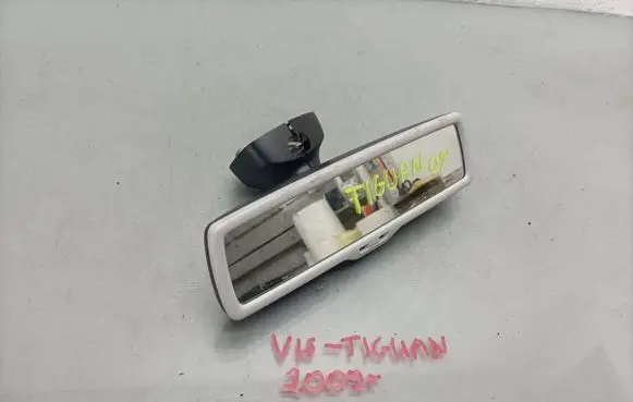 Volkswagen Tiguan Rear view mirror (interior)