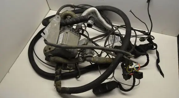 Mercedes-Benz E W212 Auxiliary pre-heater (Webasto) 1316324B 2042071212 10R045027