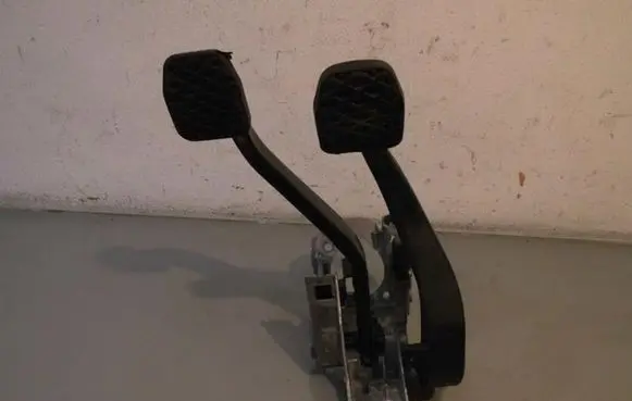 BMW 1 F20 F21 Brake pedal