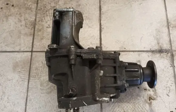 Hyundai Tucson JM Gearbox transfer box case FV071001103