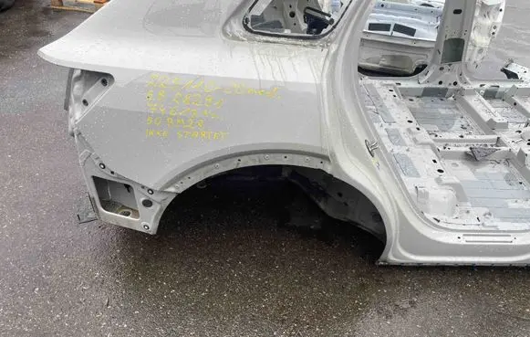 Audi e-tron Rear quarter panel 