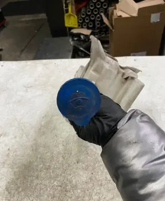 Nissan Qashqai Windshield washer fluid reservoir/tank