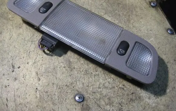 Peugeot 607 Rear seat light AXO037340002