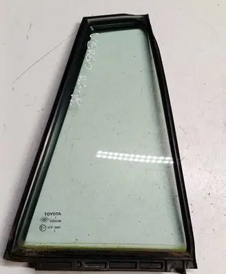 Toyota Verso Rear vent window glass 68188-0F010