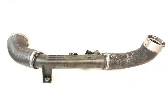 Volvo XC90 Intercooler hose/pipe 31686412