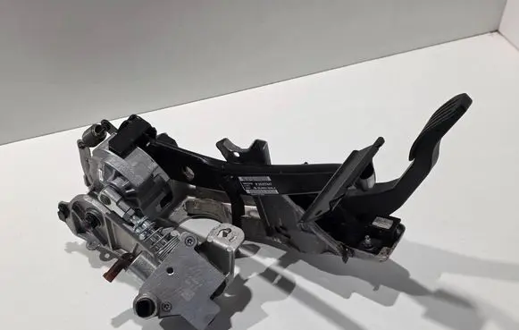 Volvo V60 Brake pedal 31317447