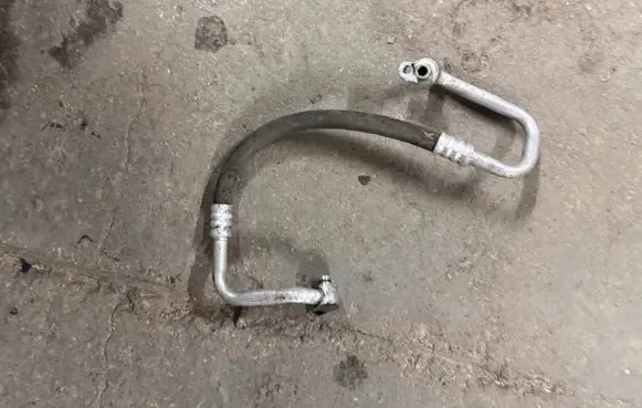 Audi A1 Air conditioning (A/C) pipe/hose 6R0820721G