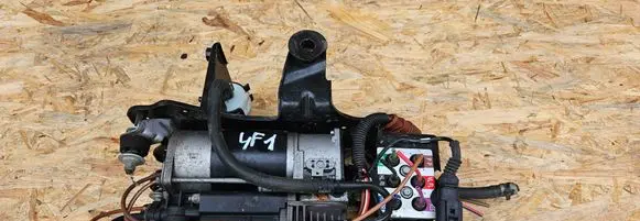 Audi A6 S6 C6 4F Air suspension compressor/pump 4F0616005E