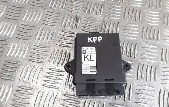 Opel Vectra C Door control unit/module 9227560