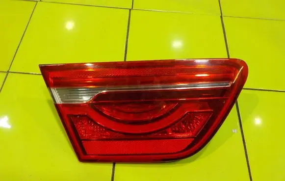 Jaguar XE Rear/tail lights 