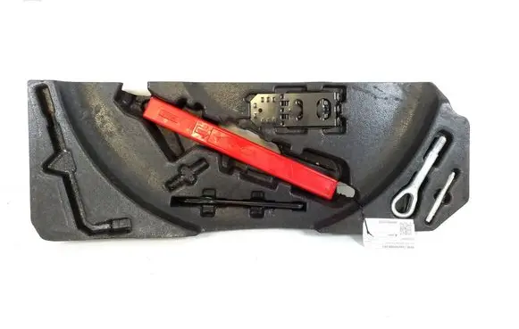 Mercedes-Benz ML W164 Tool set A1648992514