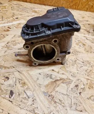 KIA Ceed Throttle body valve 351002B300 530209U02 15700900